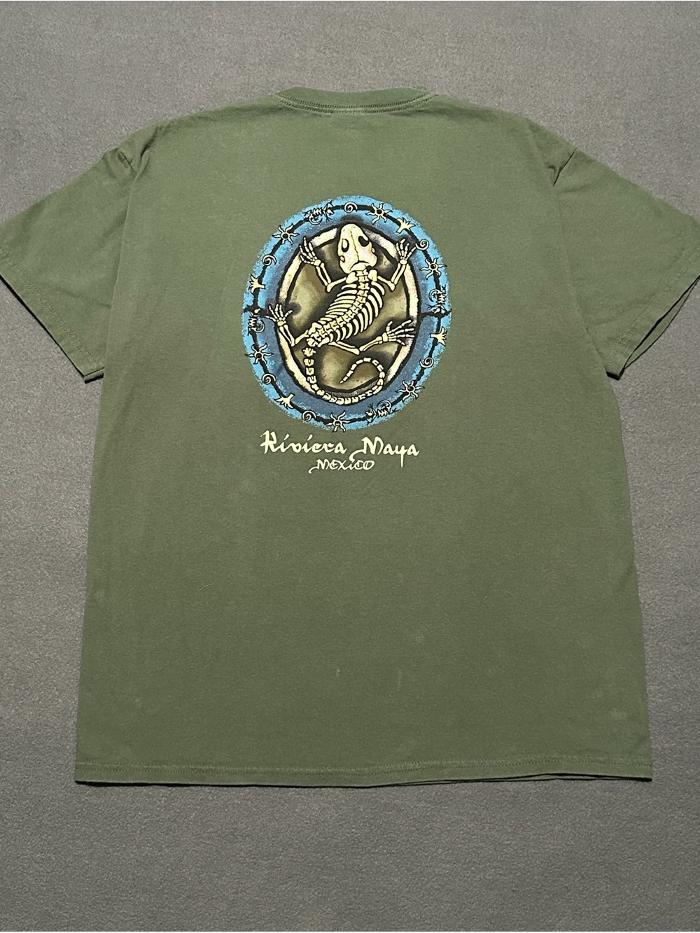 Gildan Riviera Maya Mexico Tee Reptile logo - green